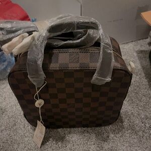 Purse with strap